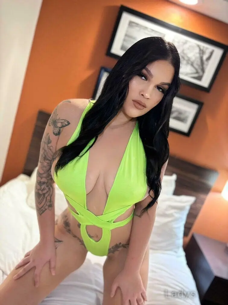 Amanda, 24 years beautiful nude Nashville escorts girl, height 155 sm, Weight 59 kg