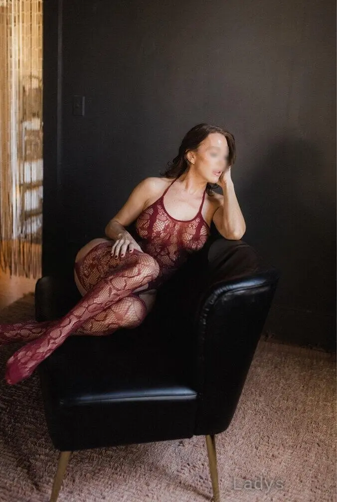 Jessica Rose, 40 years beautiful nude Nashville escorts girl, height 160 sm, Weight 57 kg