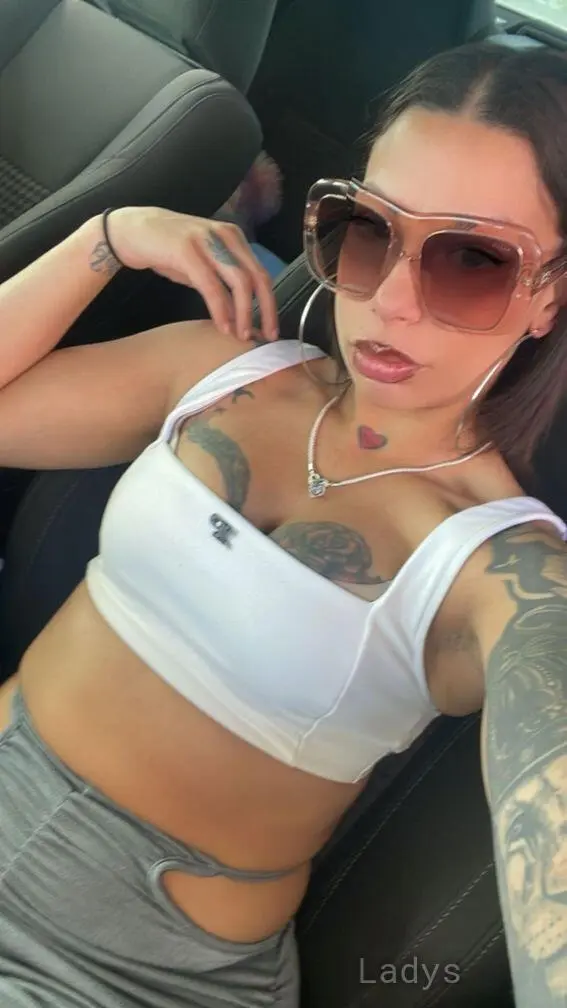 Lauren Nicole, 27 years beautiful nude Nashville escorts girl, height 160 sm, Weight 57 kg