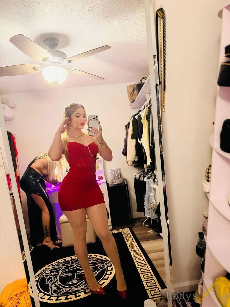 Mia, 22 years beautiful nude Nashville escorts girl, height 168 sm, Weight 59 kg