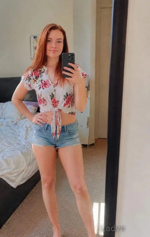 Olivia, 27 years beautiful nude Nashville escorts girl, height 168 sm, Weight 56 kg