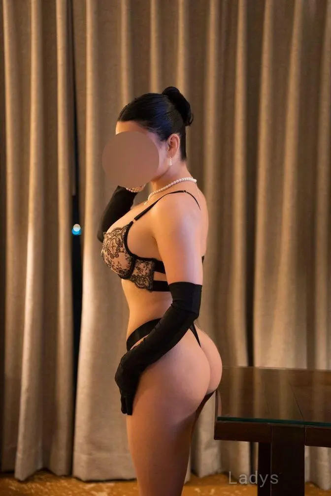 Zara, 27 years beautiful nude Nashville escorts girl, height 167 sm, Weight 62 kg