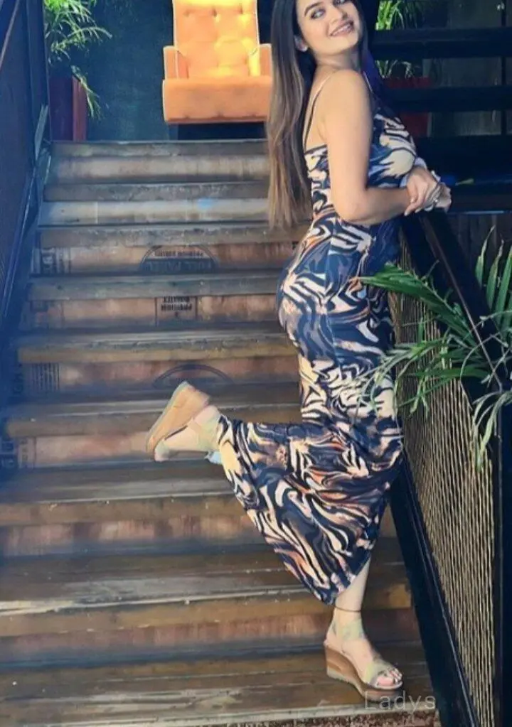 Anaika, 22 years old Navi Mumbai escort girl with big tits, height 154 sm, Weight kg