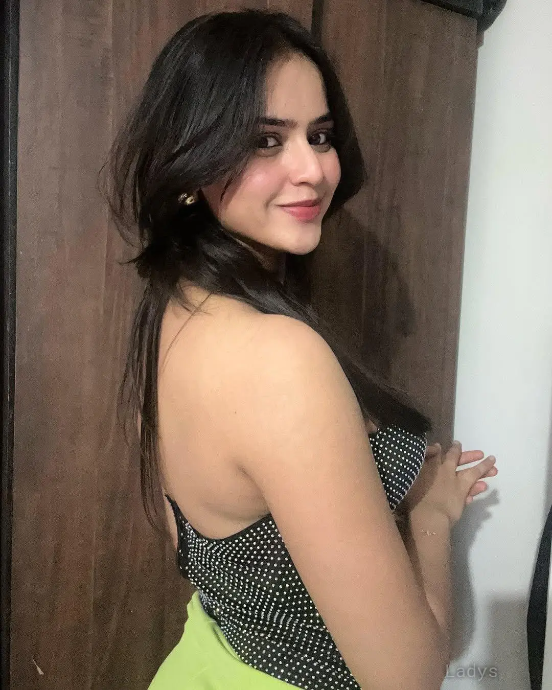 Charvi, 23 years old Navi Mumbai escort girl with big tits, height 154 sm, Weight  kg