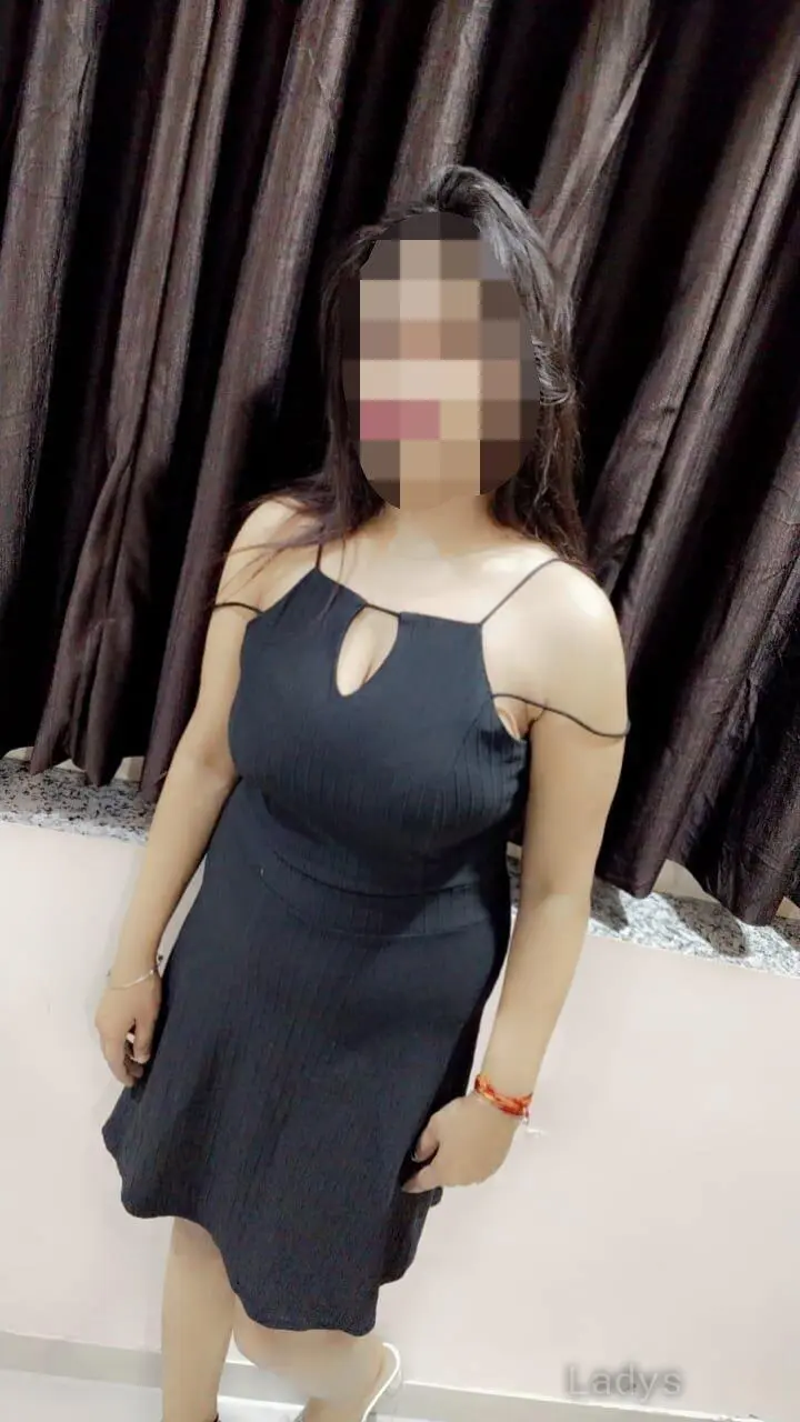Harshita, 25 years old Navi Mumbai escort girl with big tits, height 156 sm, Weight  kg