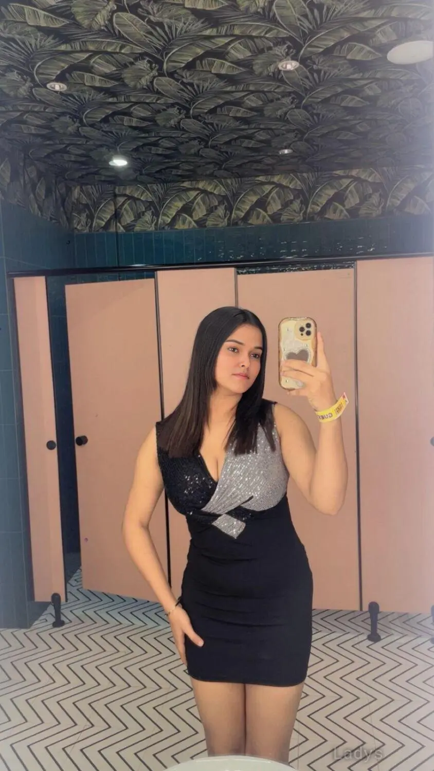 Lavanya, 23 years old Navi Mumbai escort girl with big tits, height 163 sm, Weight kg