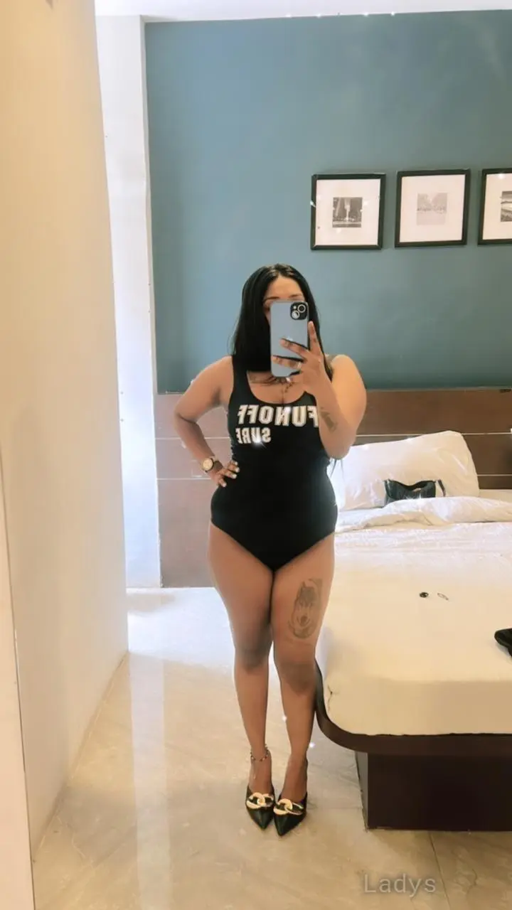 Riya, 23 years old Navi Mumbai escort girl with big tits, height 170 sm, Weight  kg