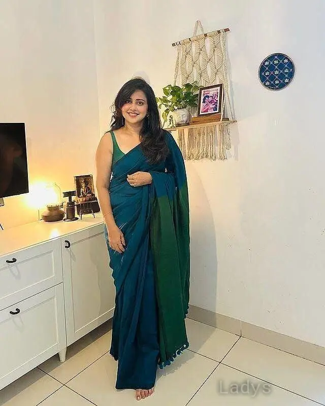 Daniela, years beautiful nude Navi Mumbai escorts girl, height sm, Weight kg