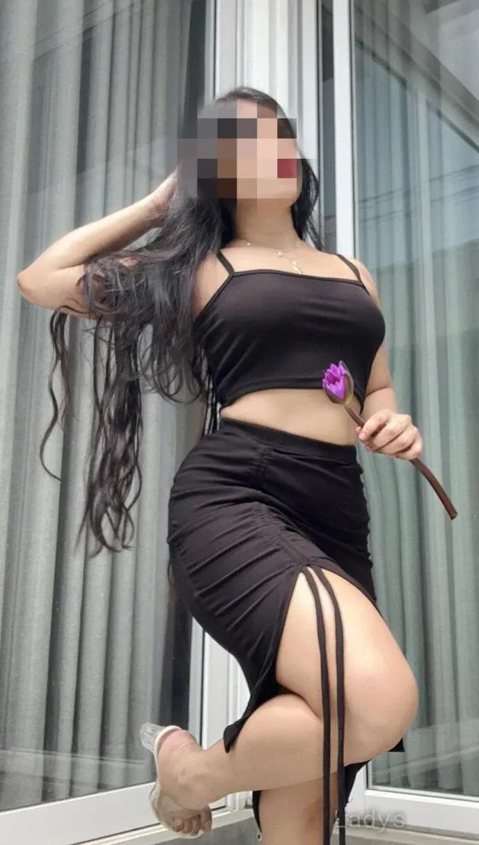 Disha, 25 years beautiful nude Navi Mumbai escorts girl, height 165 sm, Weight kg