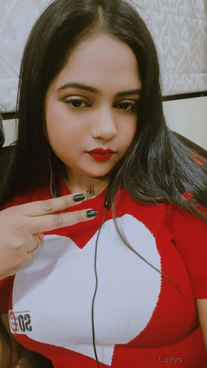 Felicia, 23 years beautiful nude Navi Mumbai escorts girl, height 169 sm, Weight  kg