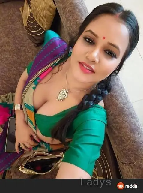 Inna, 23 years beautiful nude Navi Mumbai escorts girl, height 154 sm, Weight kg