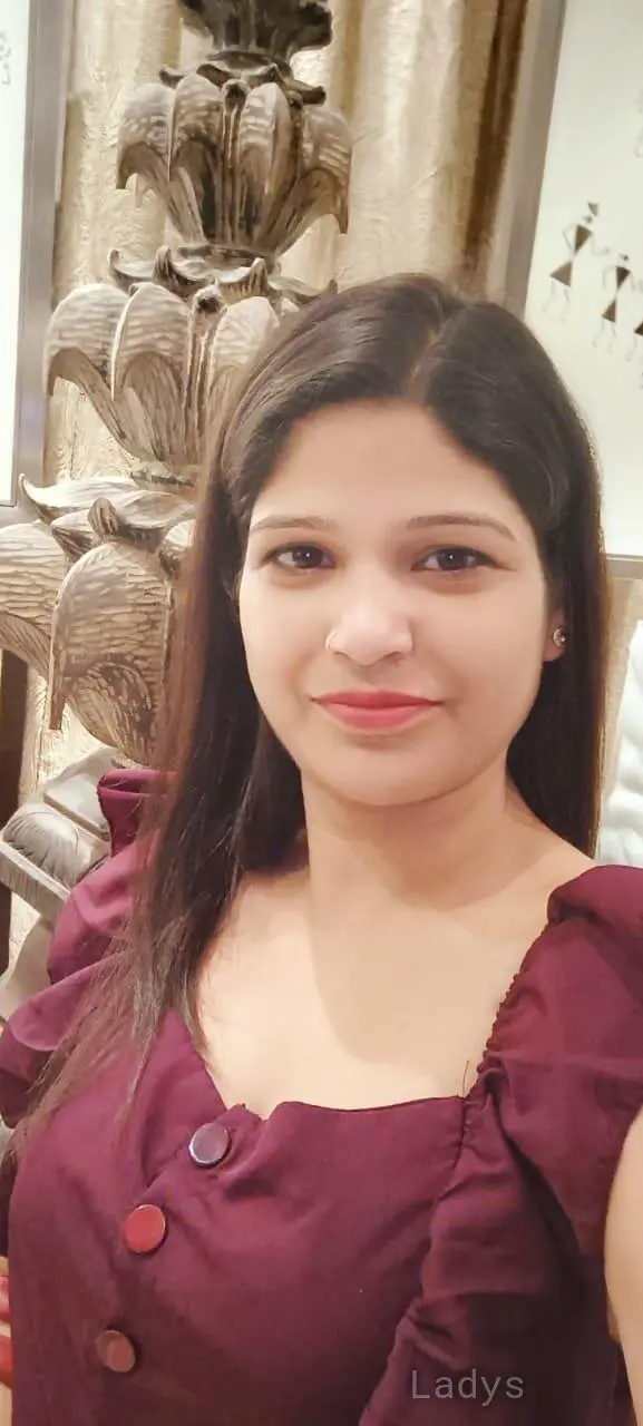 Jenny, 24 years beautiful nude Navi Mumbai escorts girl, height 167 sm, Weight kg