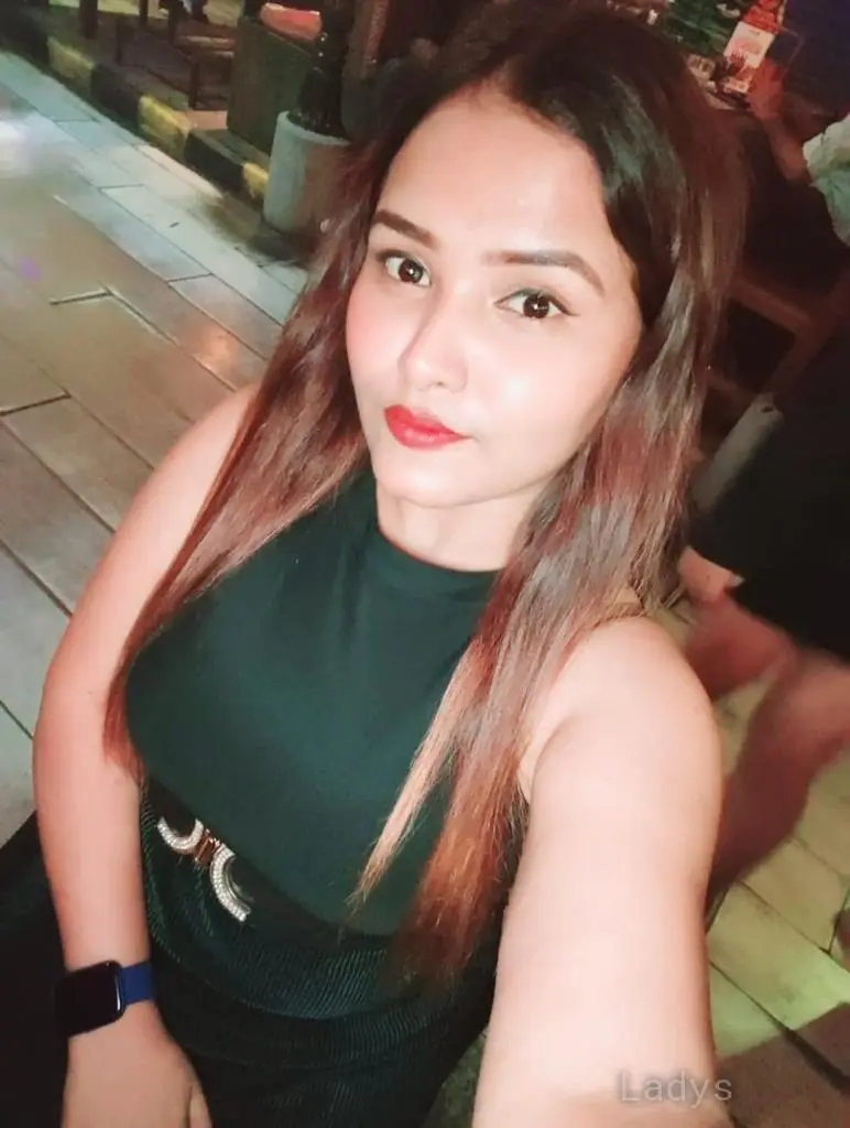 Kate, 23 years beautiful nude Navi Mumbai escorts girl, height 154 sm, Weight  kg