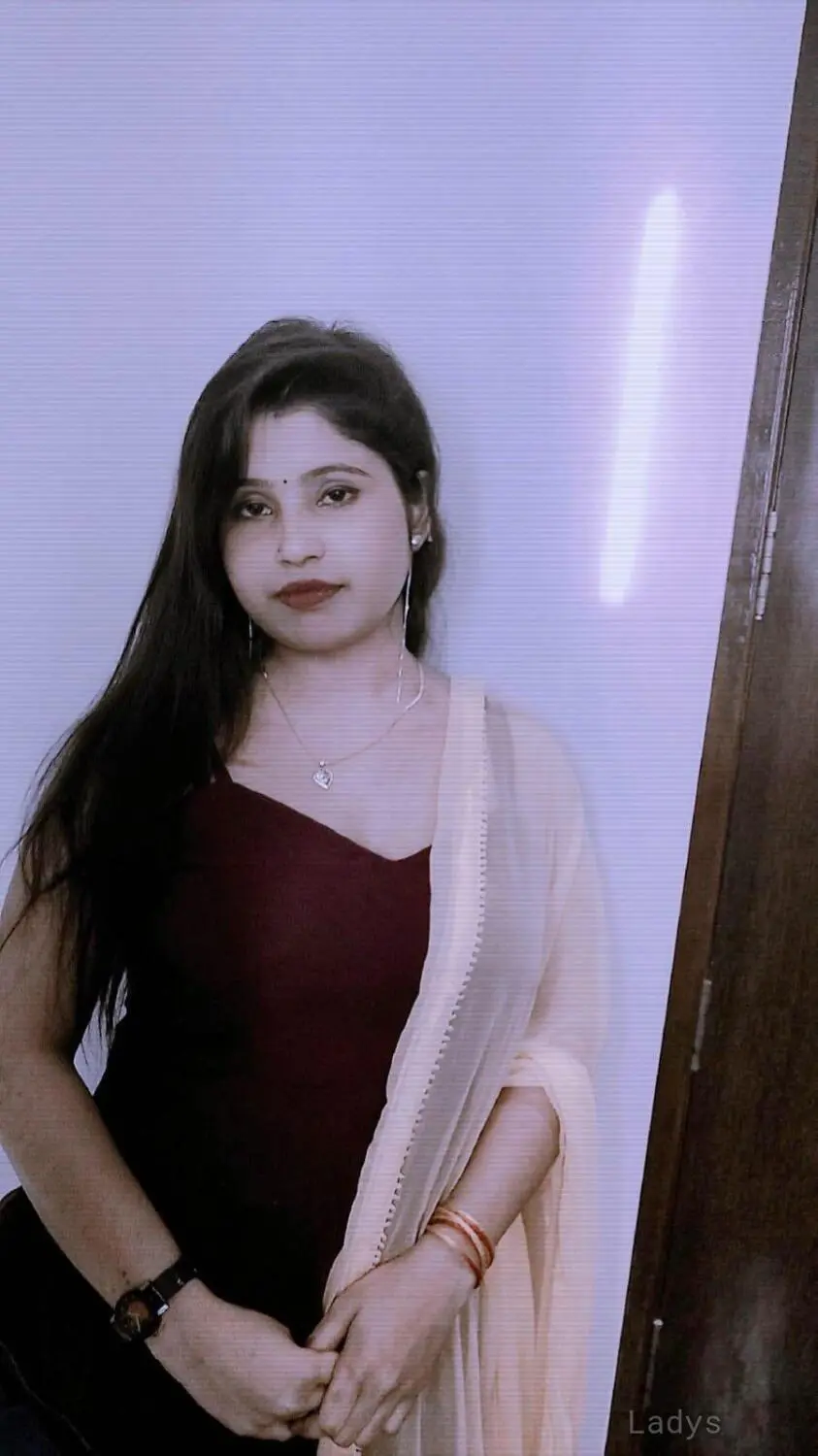Kavita, 21 years beautiful nude Navi Mumbai escorts girl, height 153 sm, Weight  kg