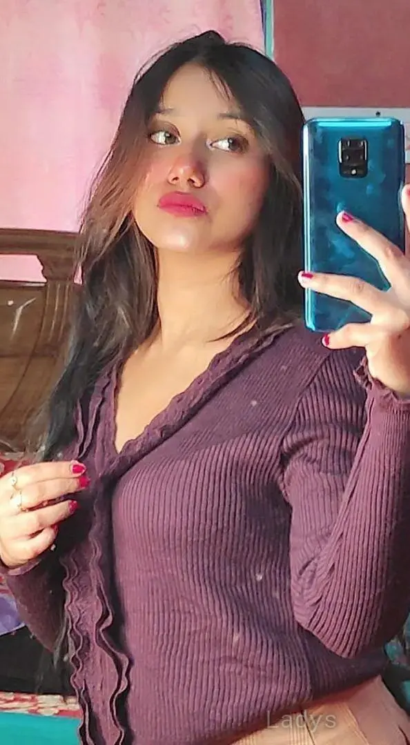 Kavya Gupta, 25 years beautiful nude Navi Mumbai escorts girl, height 165 sm, Weight  kg