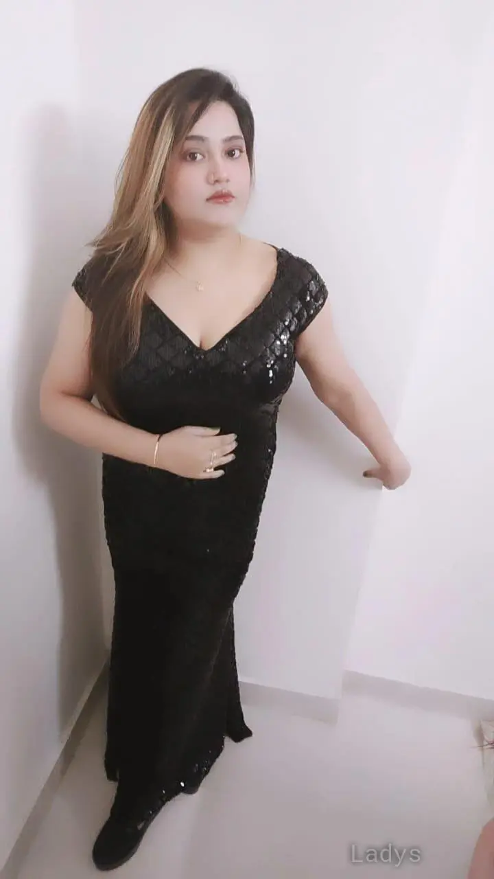 Monika, 22 years beautiful nude Navi Mumbai escorts girl, height 153 sm, Weight  kg