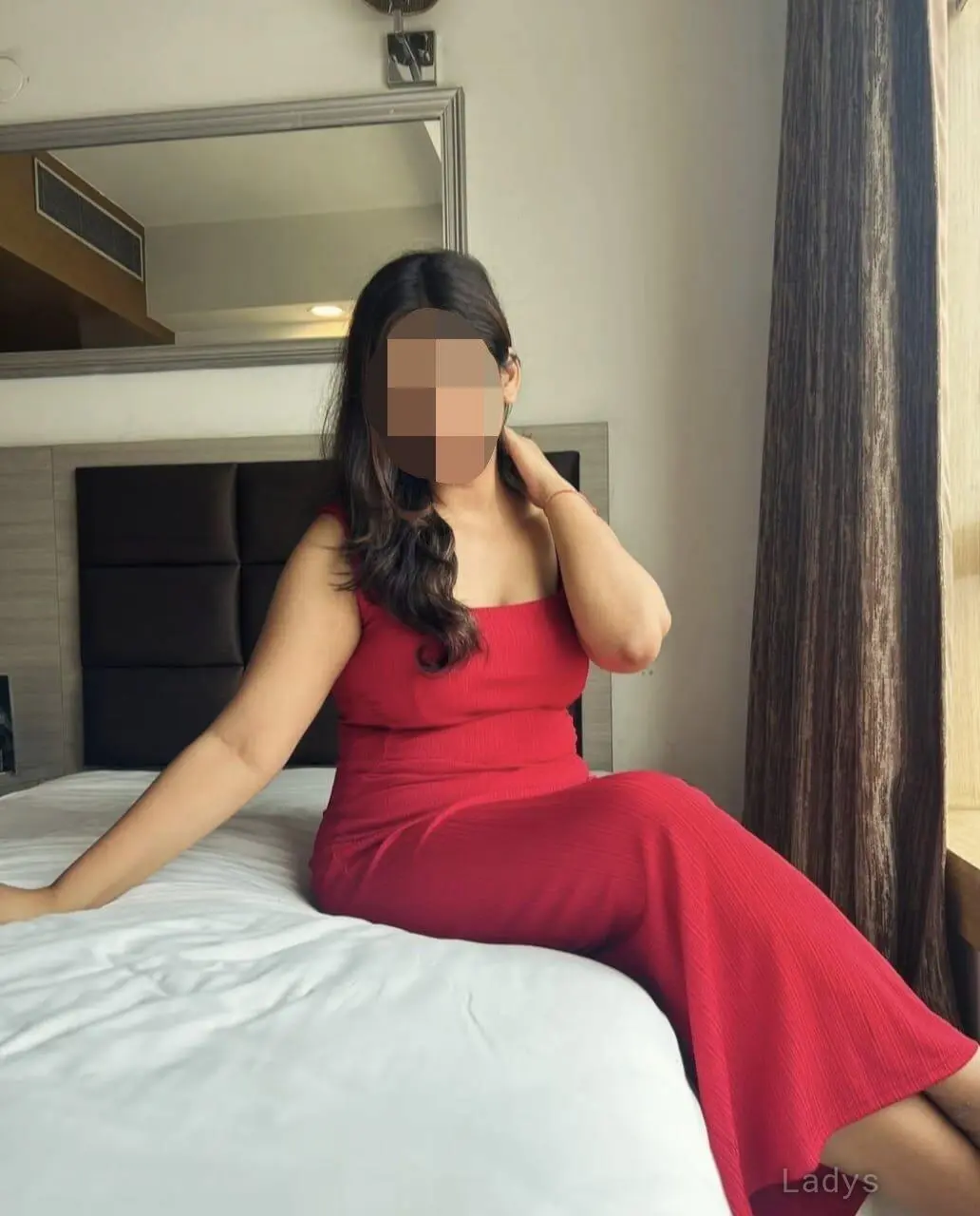 Roshni, 25 years beautiful nude Navi Mumbai escorts girl, height 162 sm, Weight kg