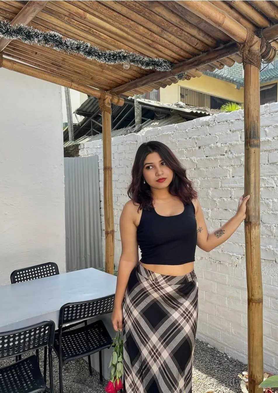 Soma, 23 years beautiful nude Navi Mumbai escorts girl, height 162 sm, Weight  kg