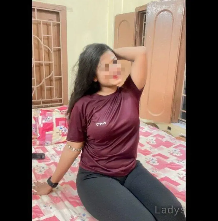 Tripti, 26 years beautiful nude Navi Mumbai escorts girl, height 154 sm, Weight kg
