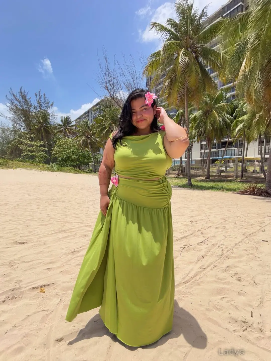 Elizabeth Cruz, 33 years old New Jersey escort girl with big tits, height 156 sm, Weight 75 kg