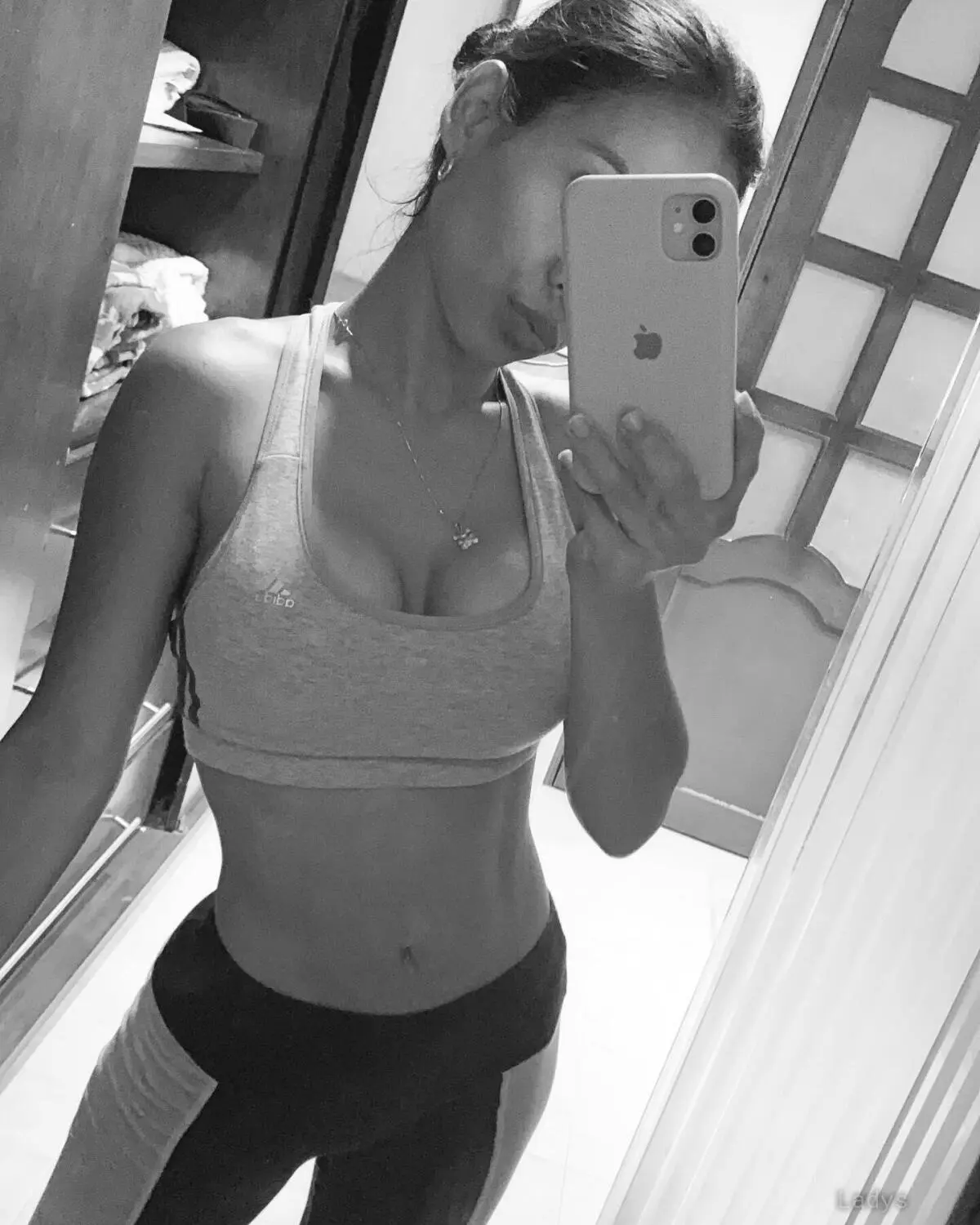 LatinLizzy, 29 years beautiful nude New Jersey escorts girl, height 155 sm, Weight 63 kg