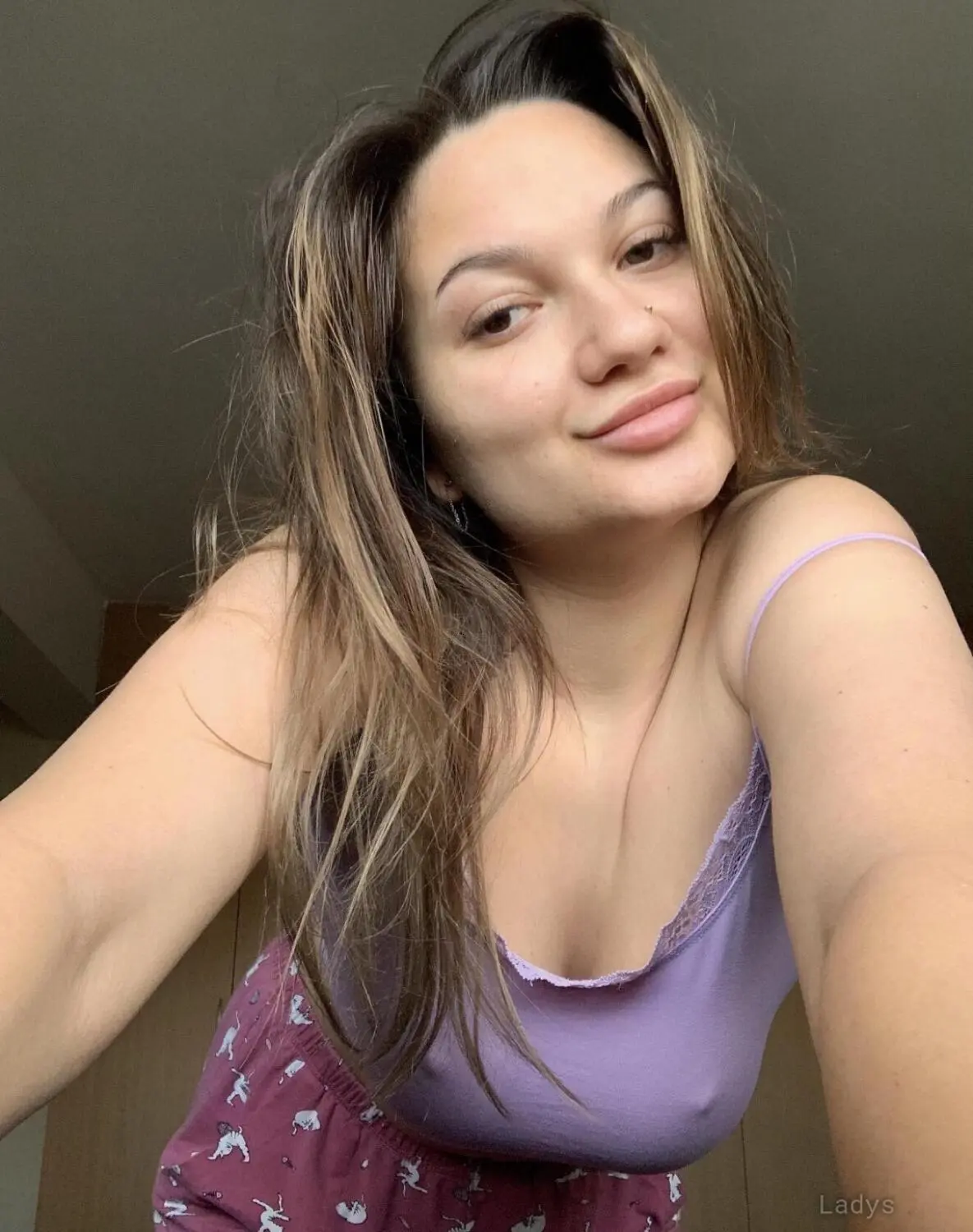 Shannon, 25 years beautiful nude New Jersey escorts girl, height 121 sm, Weight 38 kg