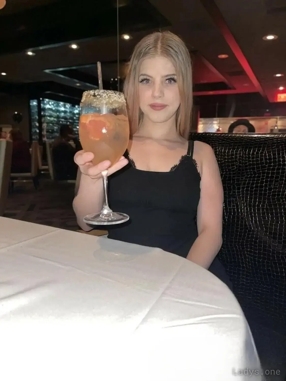 SUMMER, 22 years beautiful nude New Jersey escorts girl, height 162 sm, Weight 54 kg