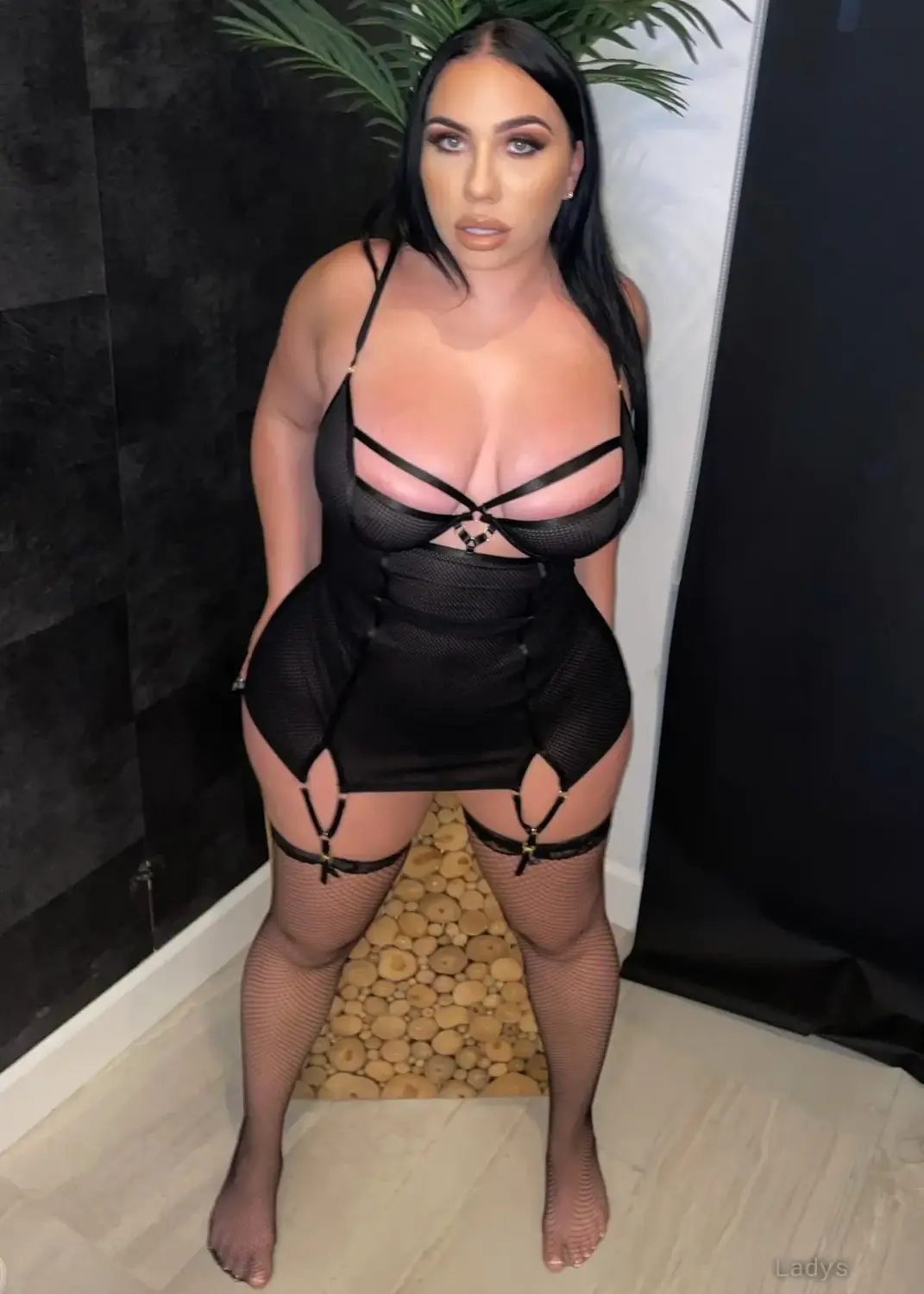 Sophi Dream, 28 years old New York escort girl with big tits, height 157 sm, Weight 61 kg
