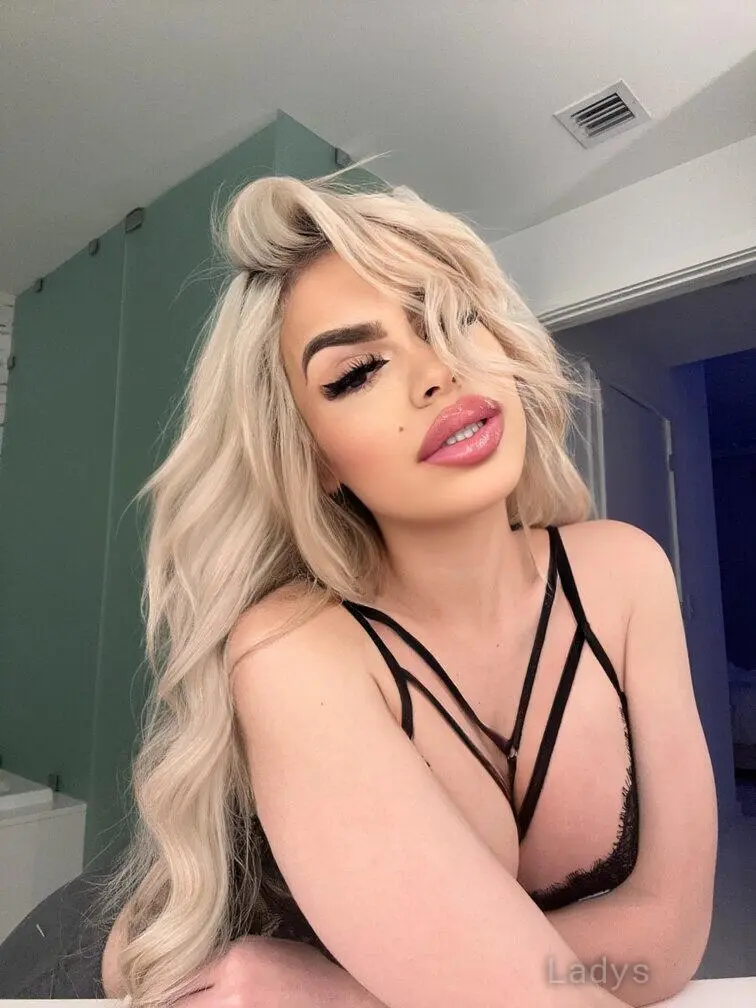 Angelina, 22 years beautiful nude New York escorts girl, height 160 sm, Weight 49 kg