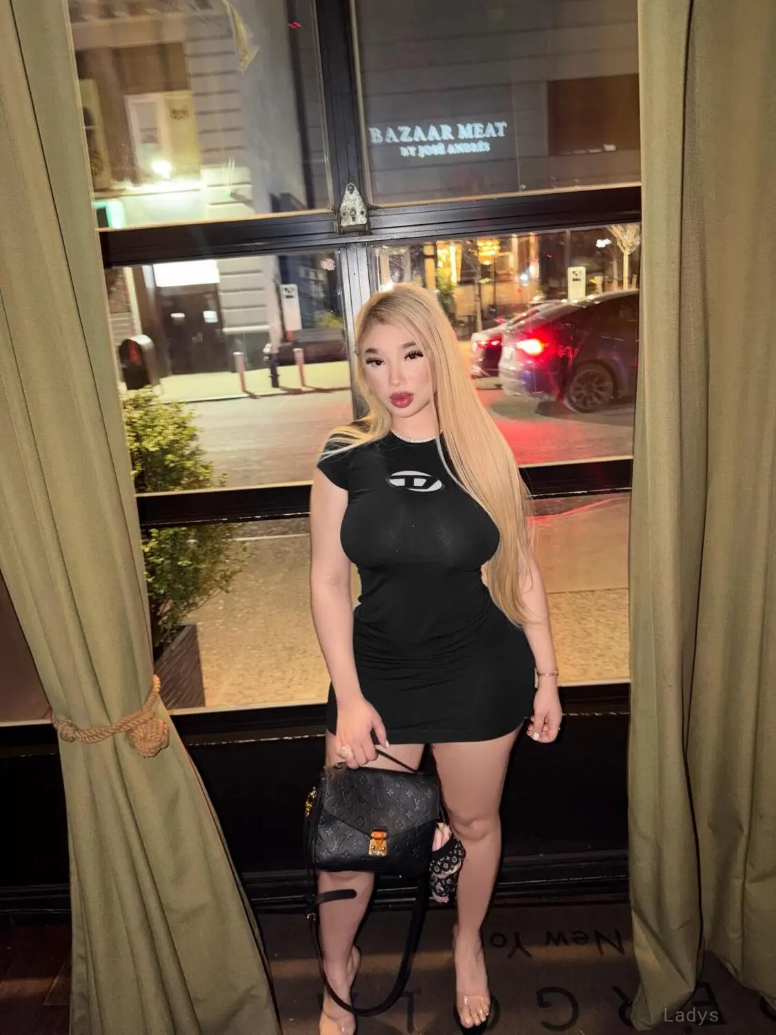 Celina Blanco, 33 years beautiful nude New York escorts girl, height 157 sm, Weight 70 kg