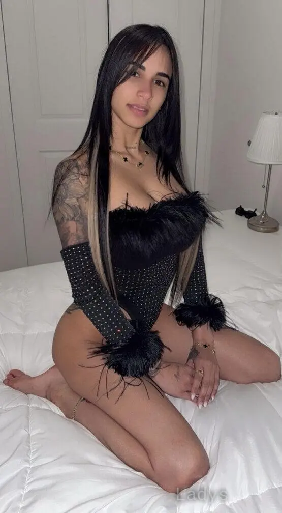 Daylen, 22 years beautiful nude New York escorts girl, height 153 sm, Weight 55 kg
