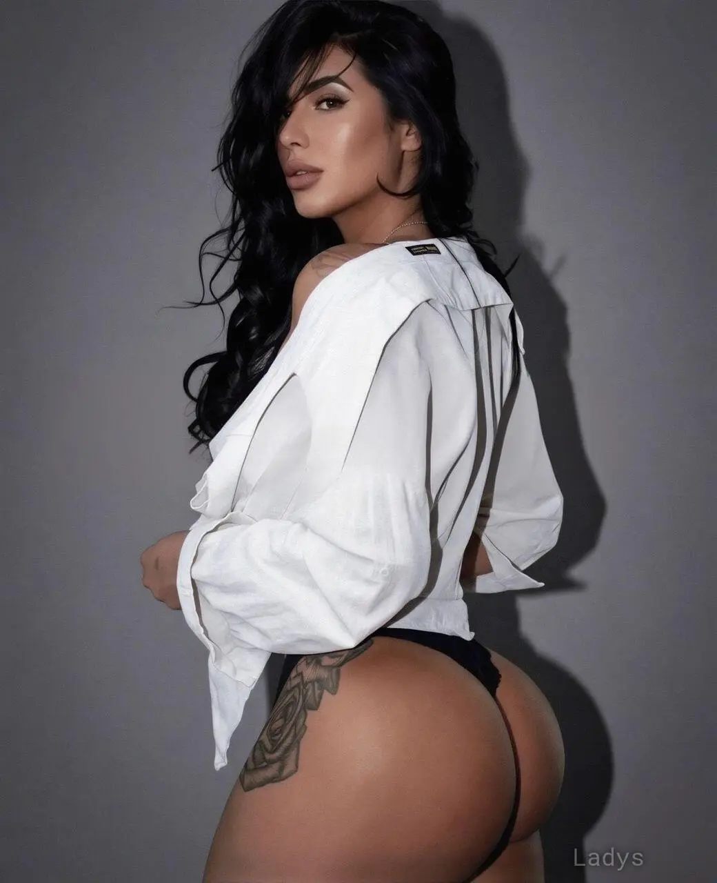 Kaylee, 25 years beautiful nude New York escorts girl, height 167 sm, Weight 62 kg