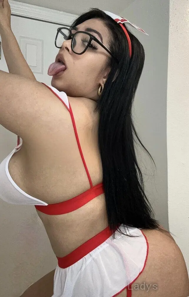 LONDRA, 23 years beautiful nude New York escorts girl, height 162 sm, Weight 61 kg