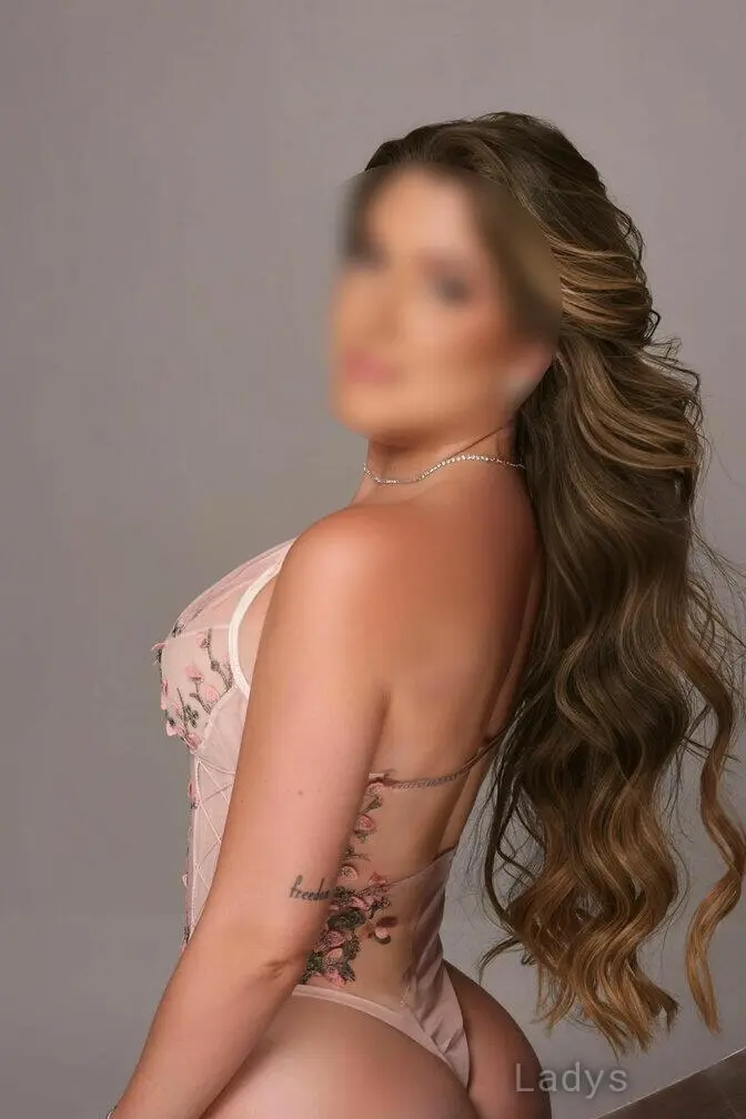 Maia, 23 years beautiful nude New York escorts girl, height 157 sm, Weight 56 kg