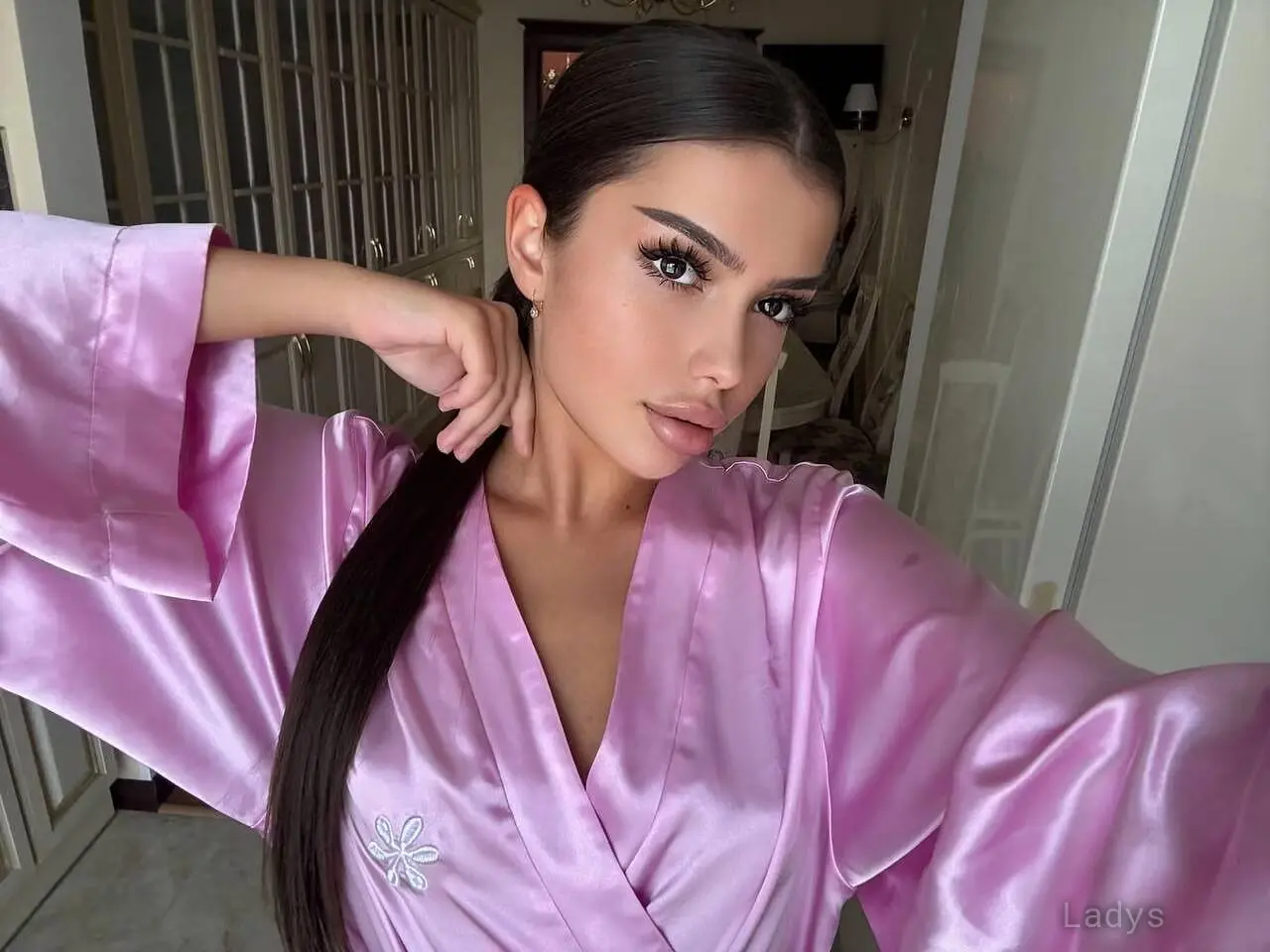 Sofia, 19 years beautiful nude New York escorts girl, height 170 sm, Weight 57 kg
