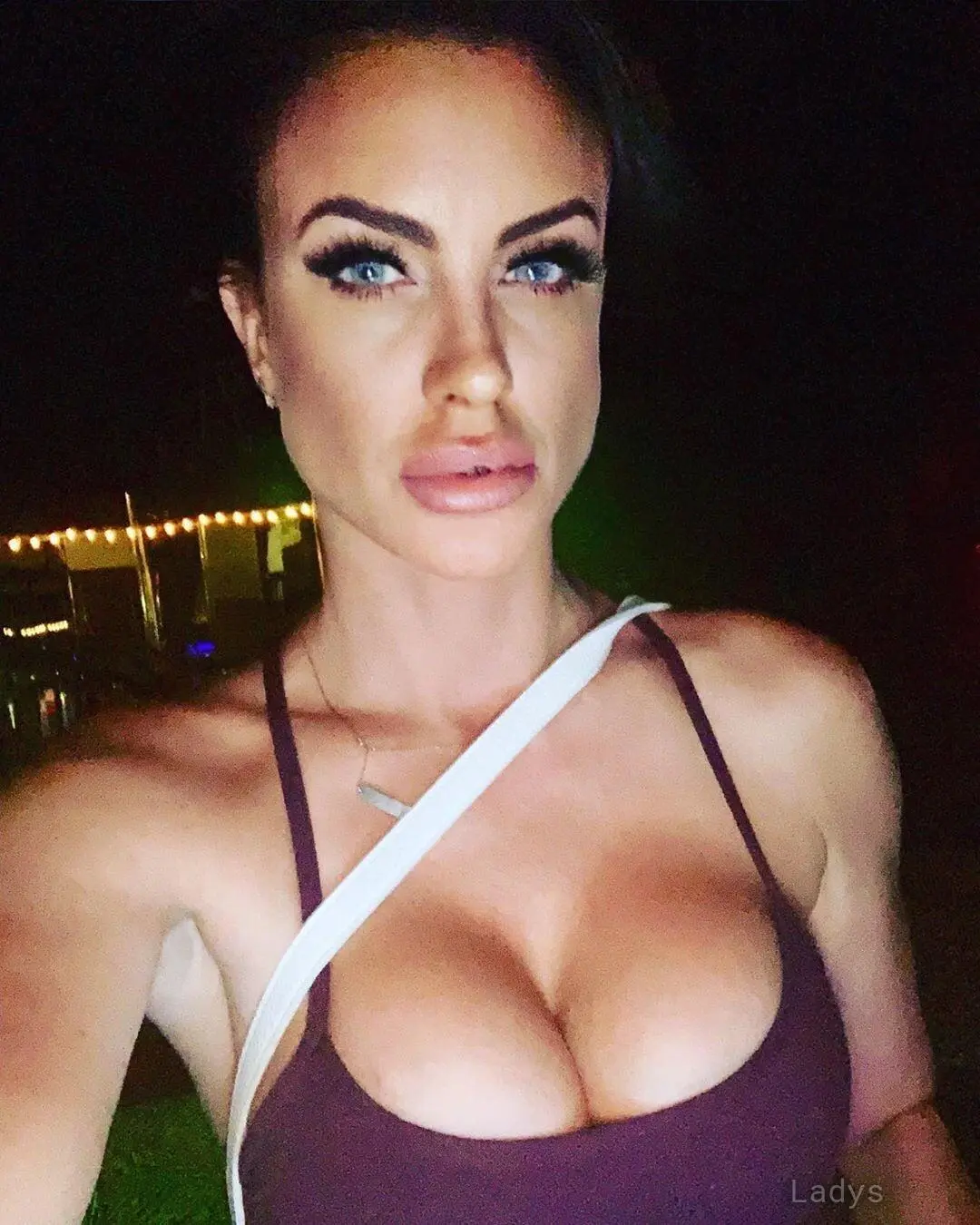 Anna Faye, 34 years beautiful nude Newark escorts girl, height 173 sm, Weight 54 kg