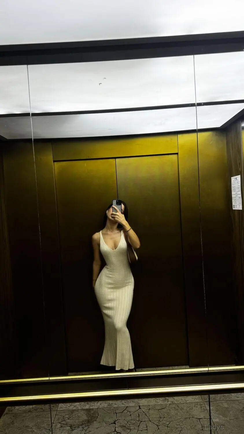 Carla parvad, 26 years beautiful nude Newcastle escorts girl, height 175 sm, Weight 52 kg