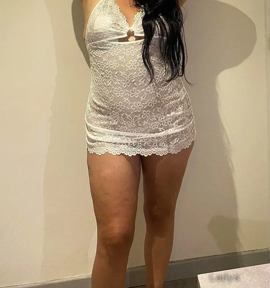 Karolina, 27 years beautiful nude Nice escorts girl, height 166 sm, Weight 52 kg