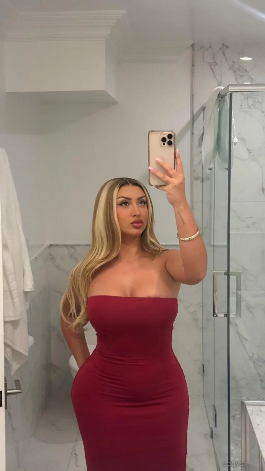 Salut viens sur télégram: @Ornellaea, 26 years beautiful nude Nice escorts girl, height 190 sm, Weight 40 kg