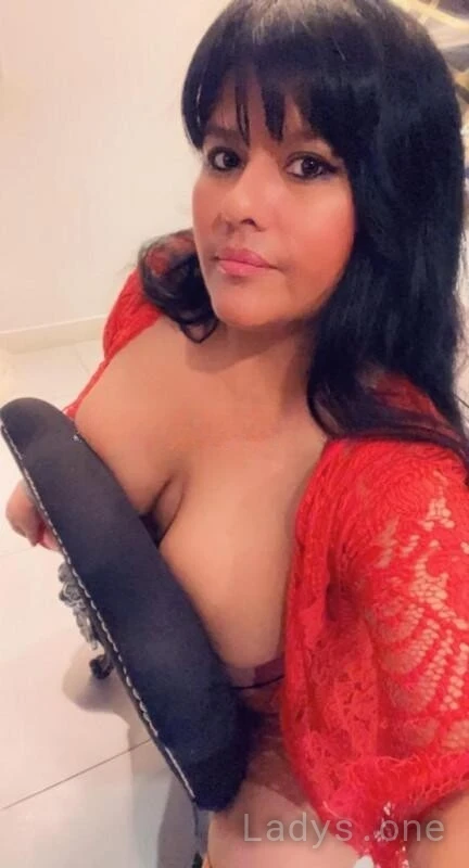 TANIA_MILF_LOVE, 51 years beautiful nude Nice escorts girl, height 173 sm, Weight 97 kg