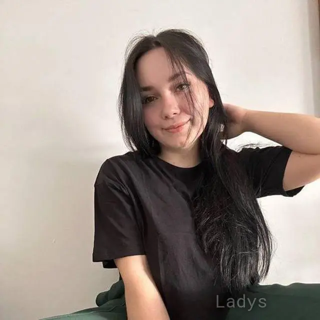 Diva fleuvo, 29 years beautiful nude Nîmes escorts girl, height 125 sm, Weight 35 kg