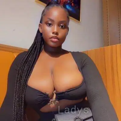 Dija, 26 years old Noida escort girl with big tits, height sm, Weight kg