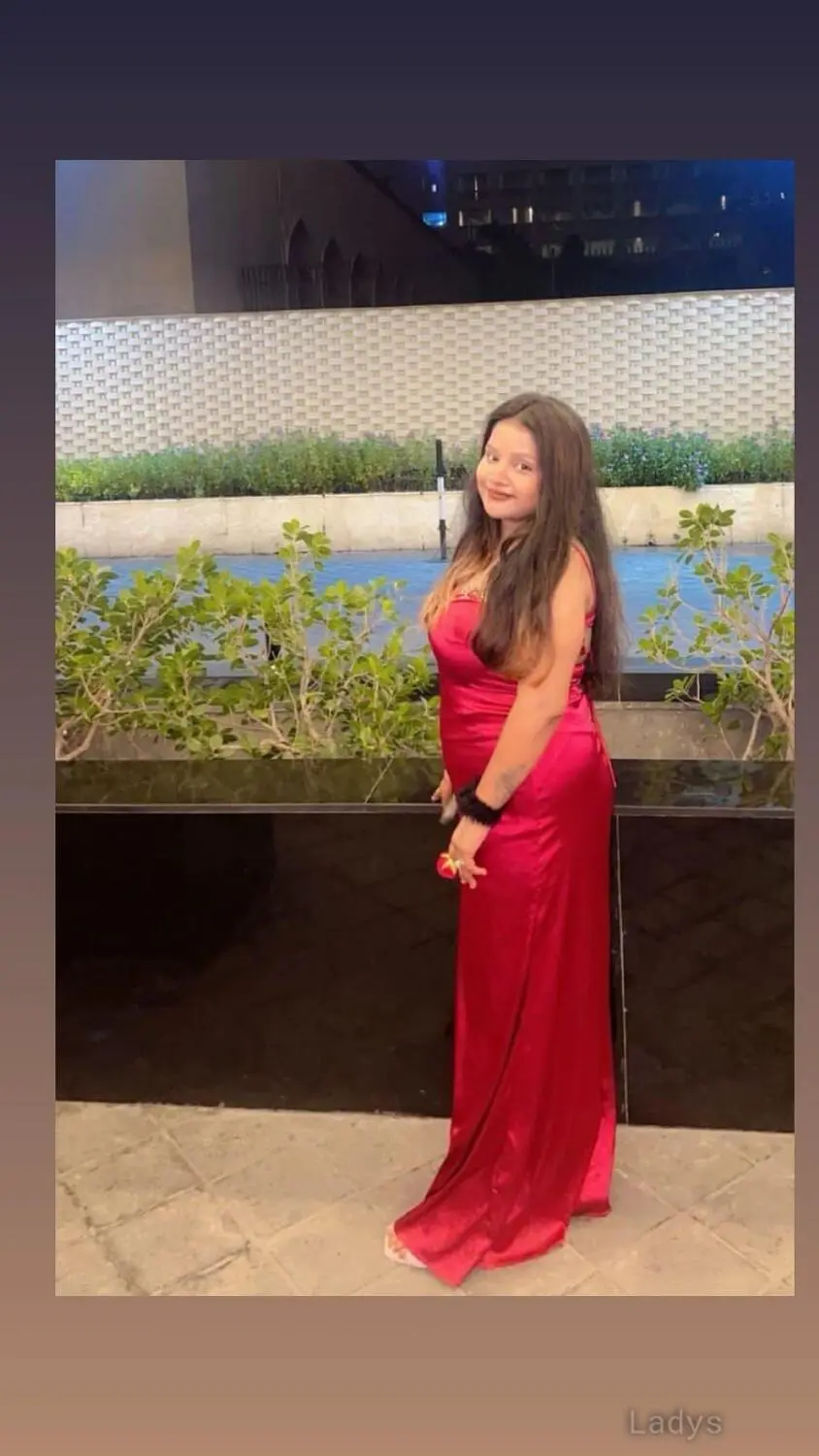 Harvi, 25 years old Noida escort girl with big tits, height 168 sm, Weight  kg