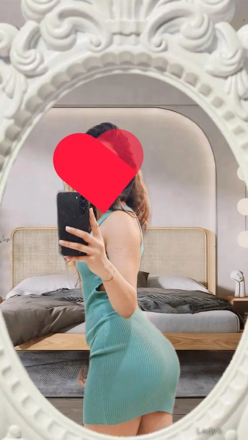 Ishita, 20 years old Noida escort girl with big tits, height 168 sm, Weight  kg