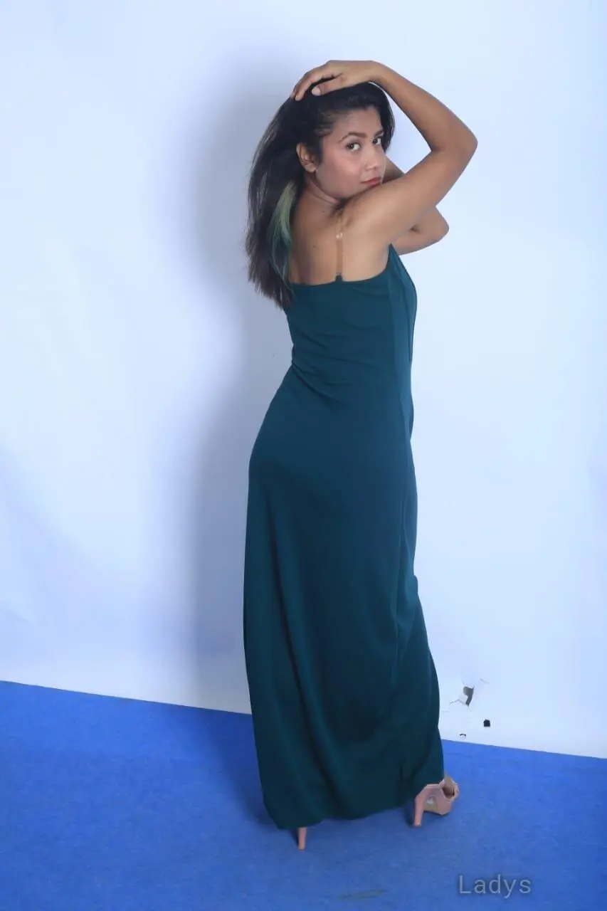 Kaish, 22 years old Noida escort girl with big tits, height 153 sm, Weight kg