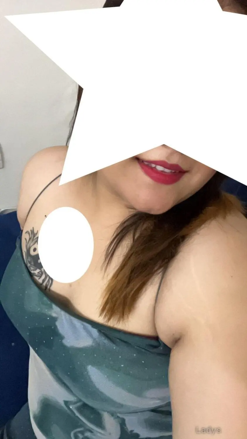 Karina, 22 years old Noida escort girl with big tits, height 153 sm, Weight  kg