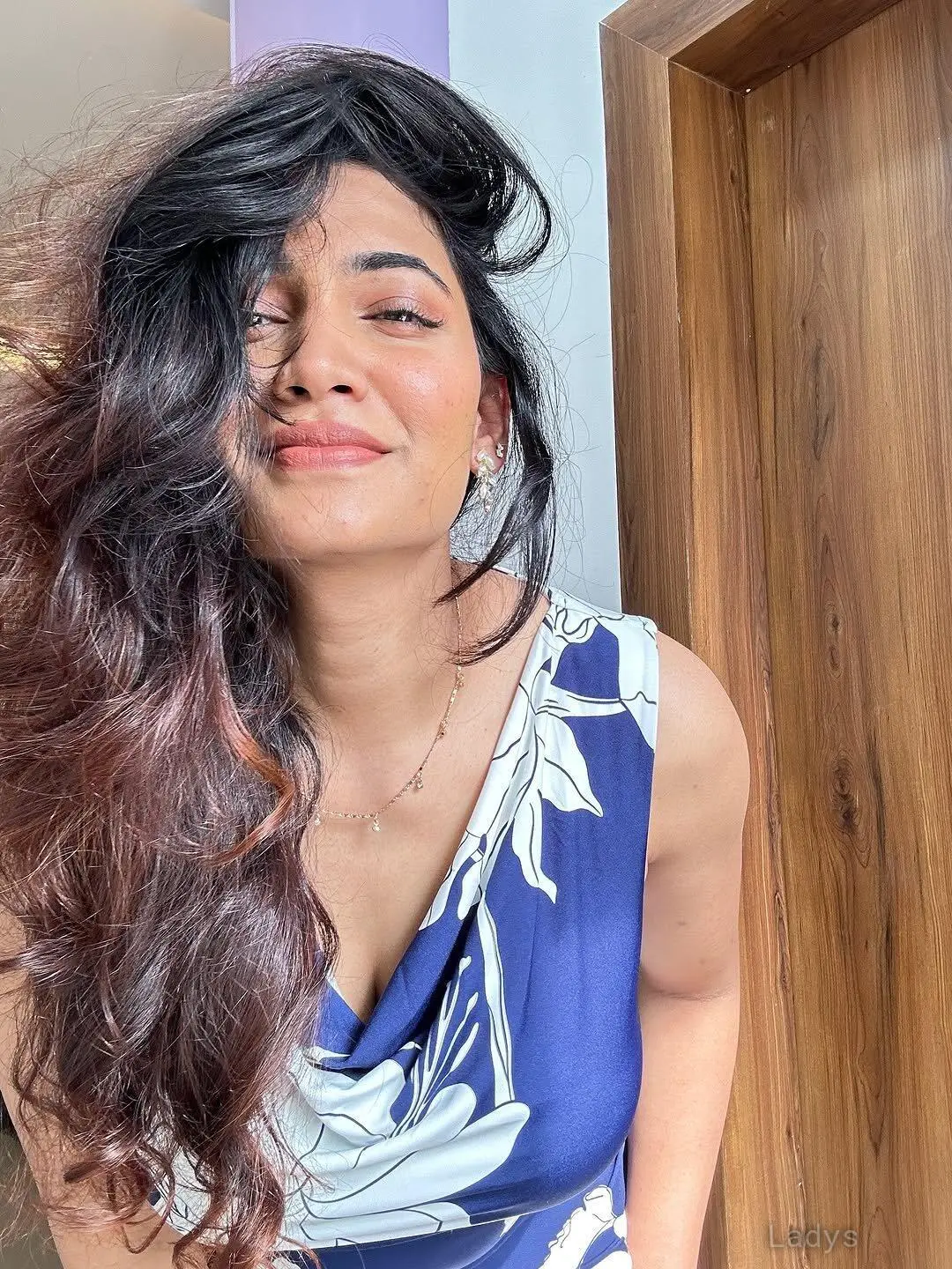 Kusum, 22 years old Noida escort girl with big tits, height 154 sm, Weight kg