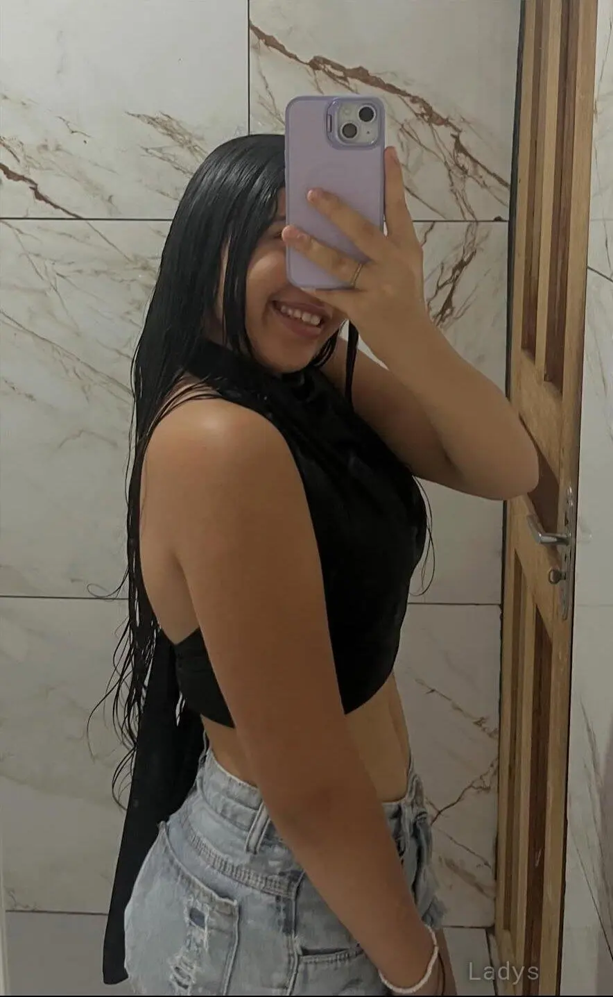 Tiya, 24 years old Noida escort girl with big tits, height 158 sm, Weight kg