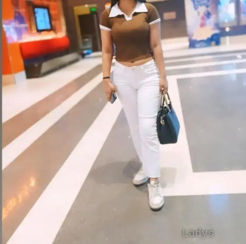 Anshika, years beautiful nude Noida escorts girl, height sm, Weight kg