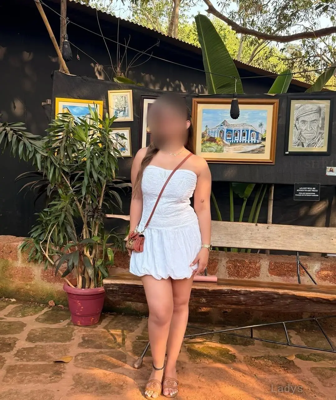 Bella, 21 years beautiful nude Noida escorts girl, height 140 sm, Weight kg